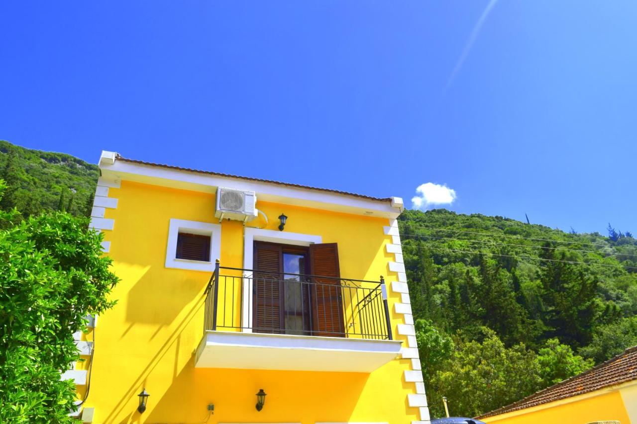 Dourios Ippos Apartments Frikes Buitenkant foto