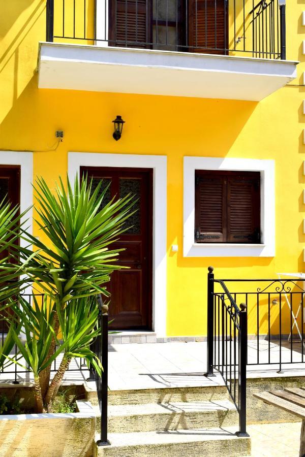 Dourios Ippos Apartments Frikes Buitenkant foto