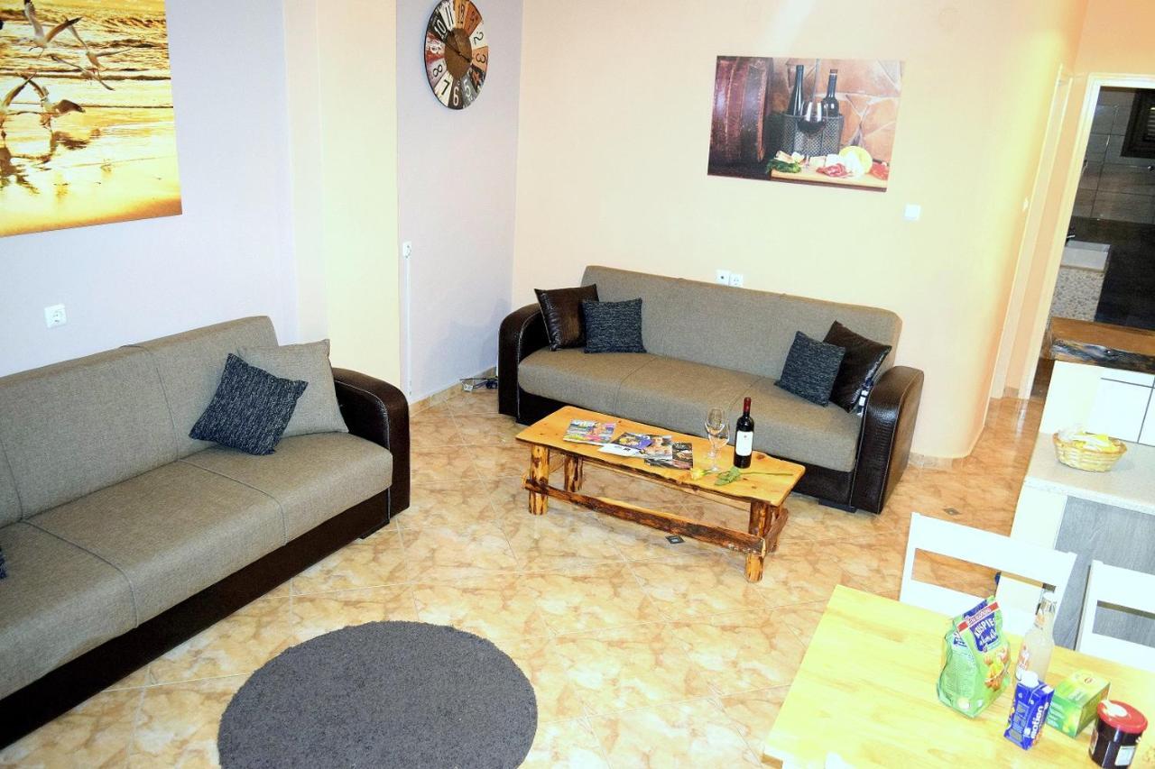 Dourios Ippos Apartments Frikes Buitenkant foto