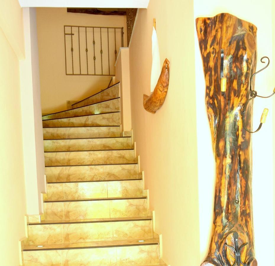 Dourios Ippos Apartments Frikes Buitenkant foto